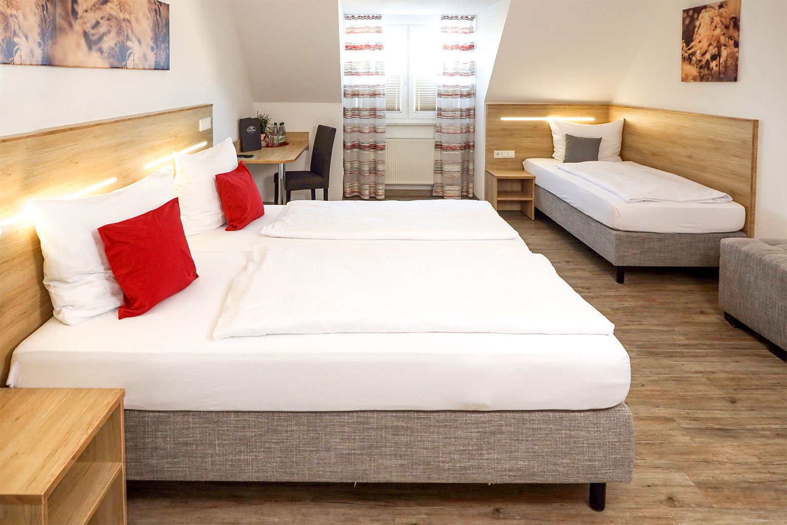 Dreibettzimmer